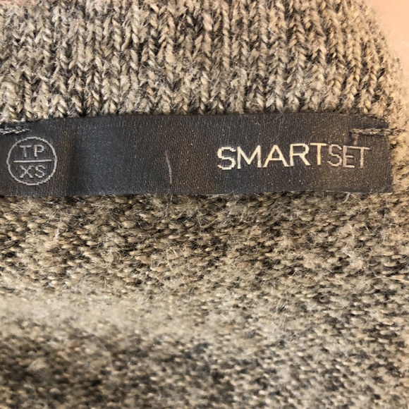 Smart Set- Pullover Sweater - Picture 7 of 8